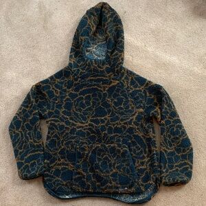 Cozy Women’s Hoodie with Floral Pattern